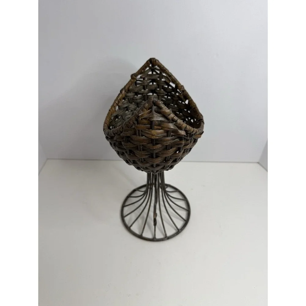 Vintage‎ Woven Wicker & Scroll Metal Pedestal Basket Stand 12.5